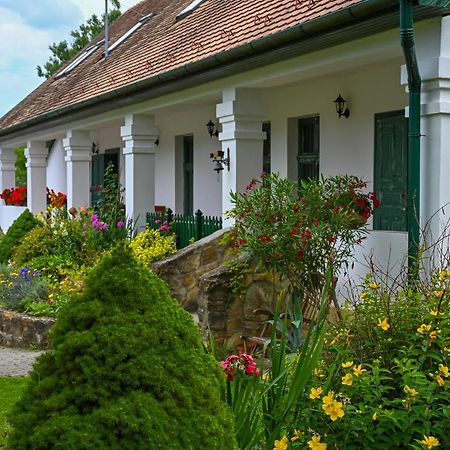 Falubíró Vendégháza Bekolce Exterior foto