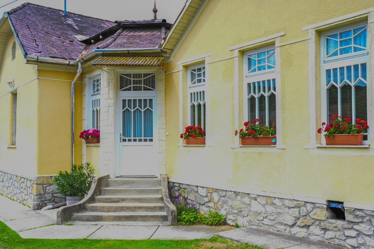 Falubíró Vendégháza Bekolce Exterior foto